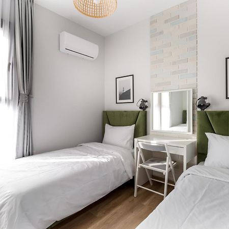 Caesar Blue Seaside Luxury Apartments Gastria Екстериор снимка