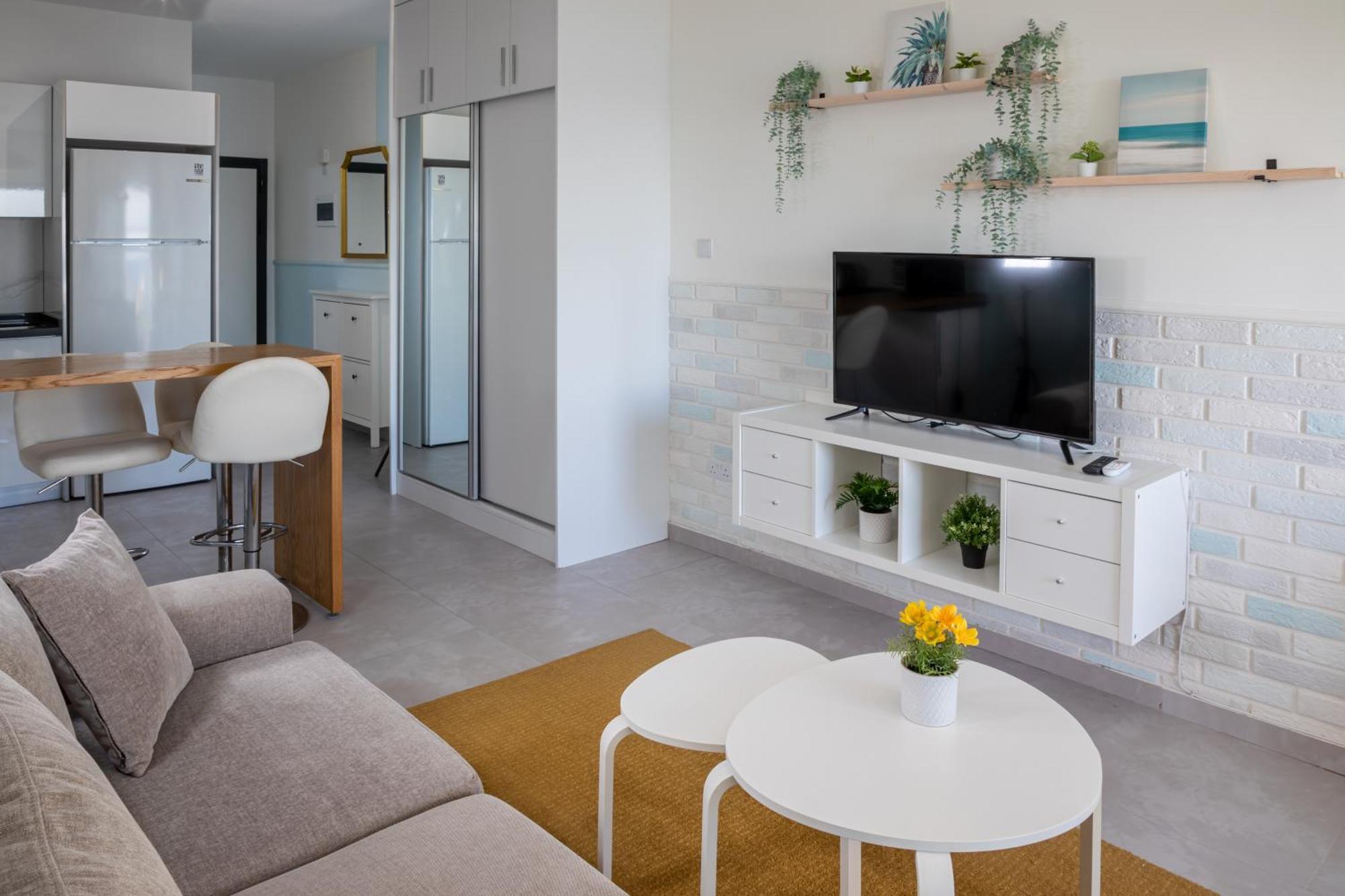 Caesar Blue Seaside Luxury Apartments Gastria Екстериор снимка