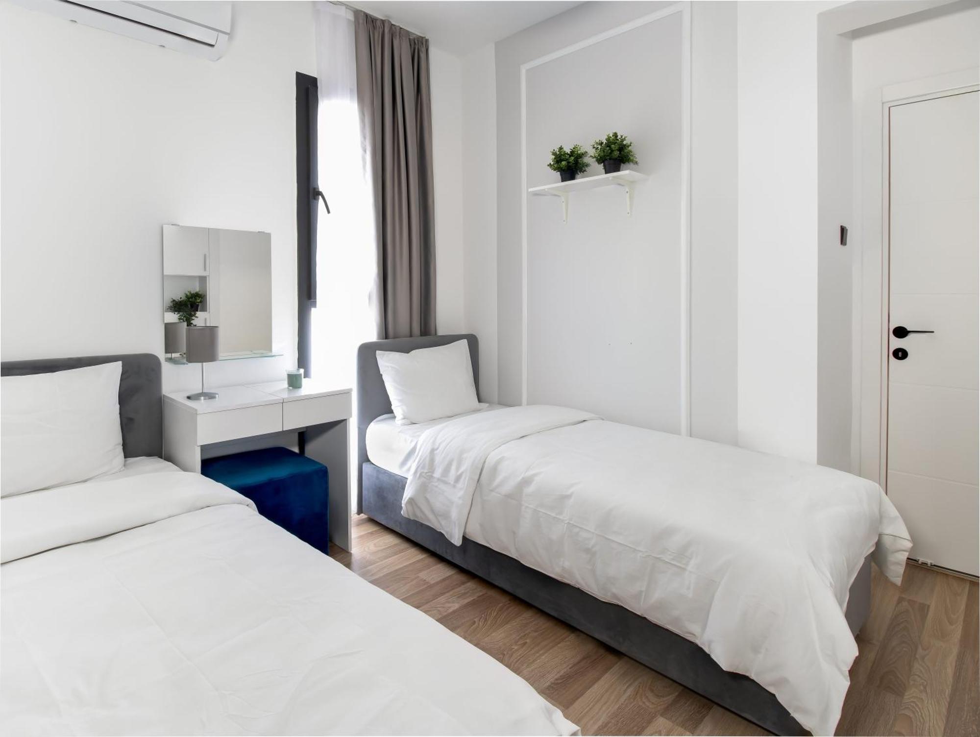 Caesar Blue Seaside Luxury Apartments Gastria Екстериор снимка
