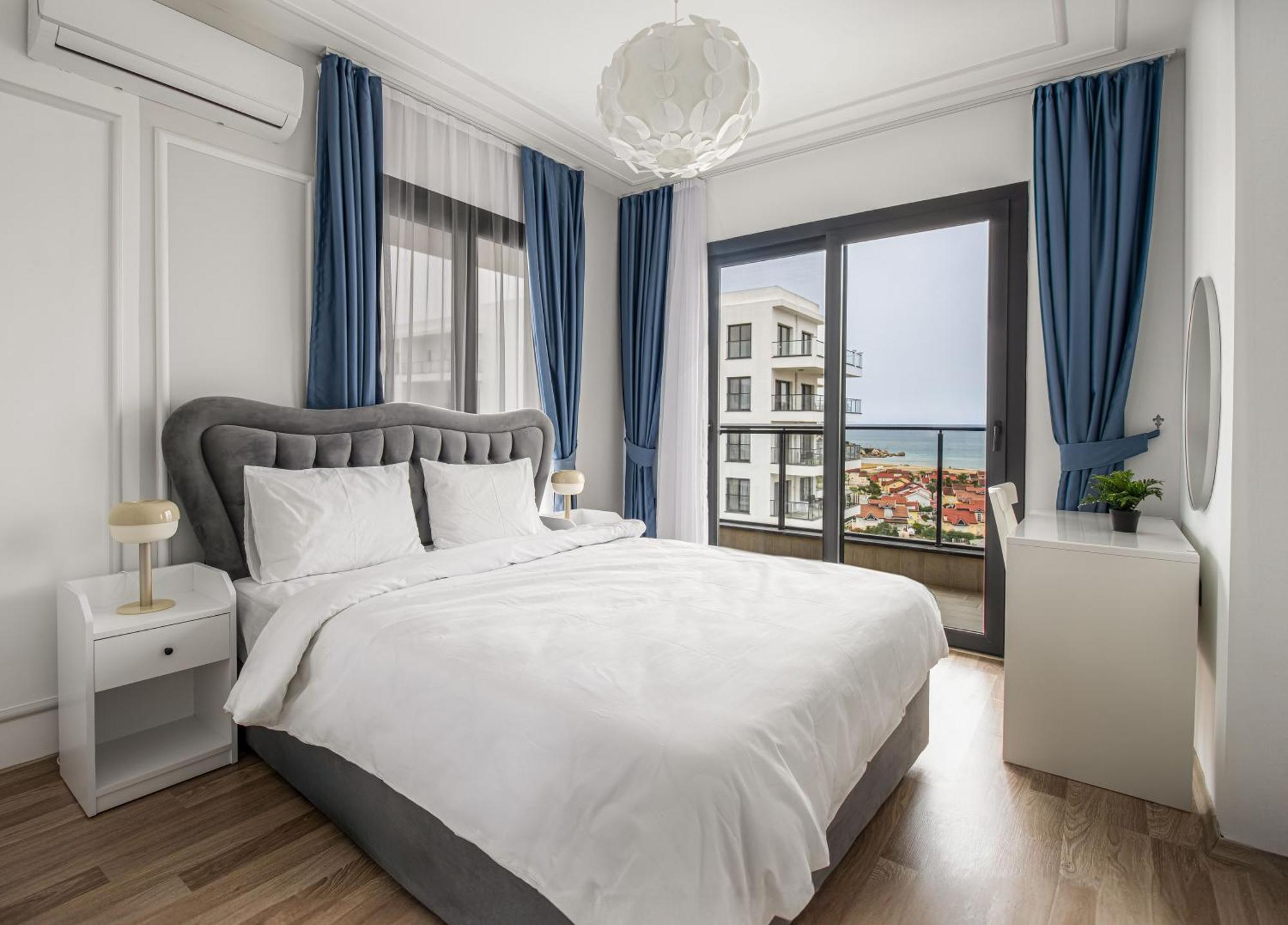 Caesar Blue Seaside Luxury Apartments Gastria Екстериор снимка