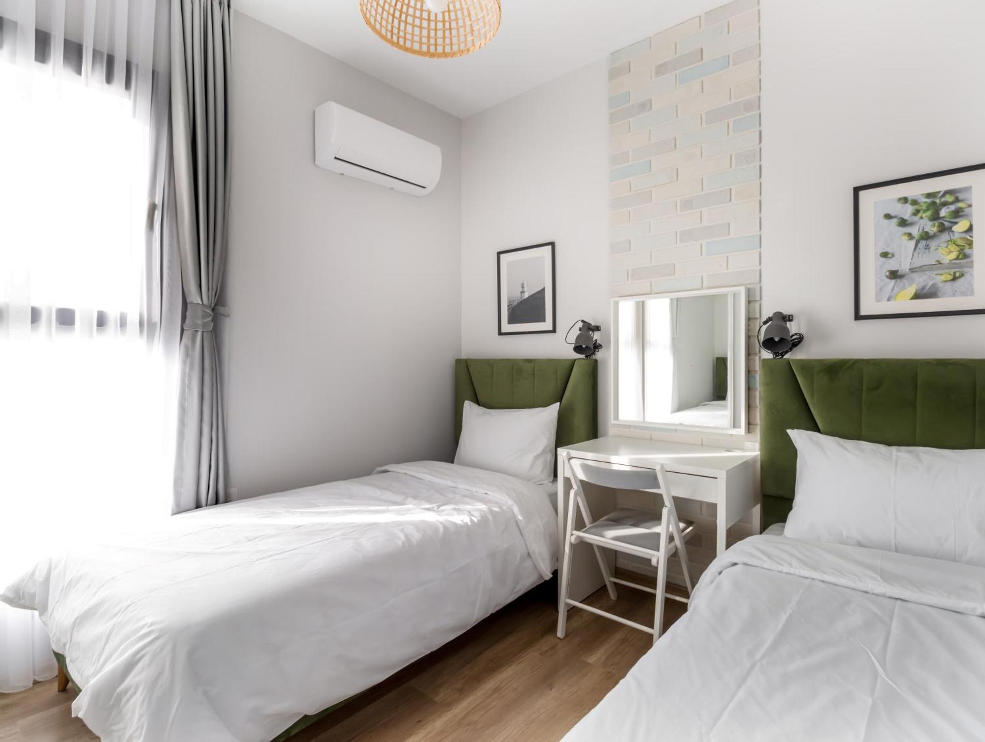 Caesar Blue Seaside Luxury Apartments Gastria Екстериор снимка