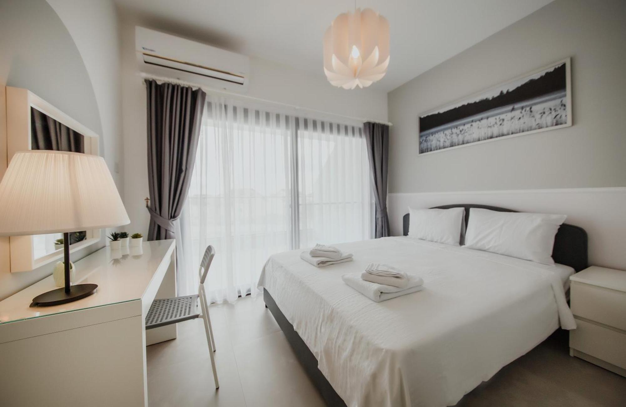 Caesar Blue Seaside Luxury Apartments Gastria Екстериор снимка