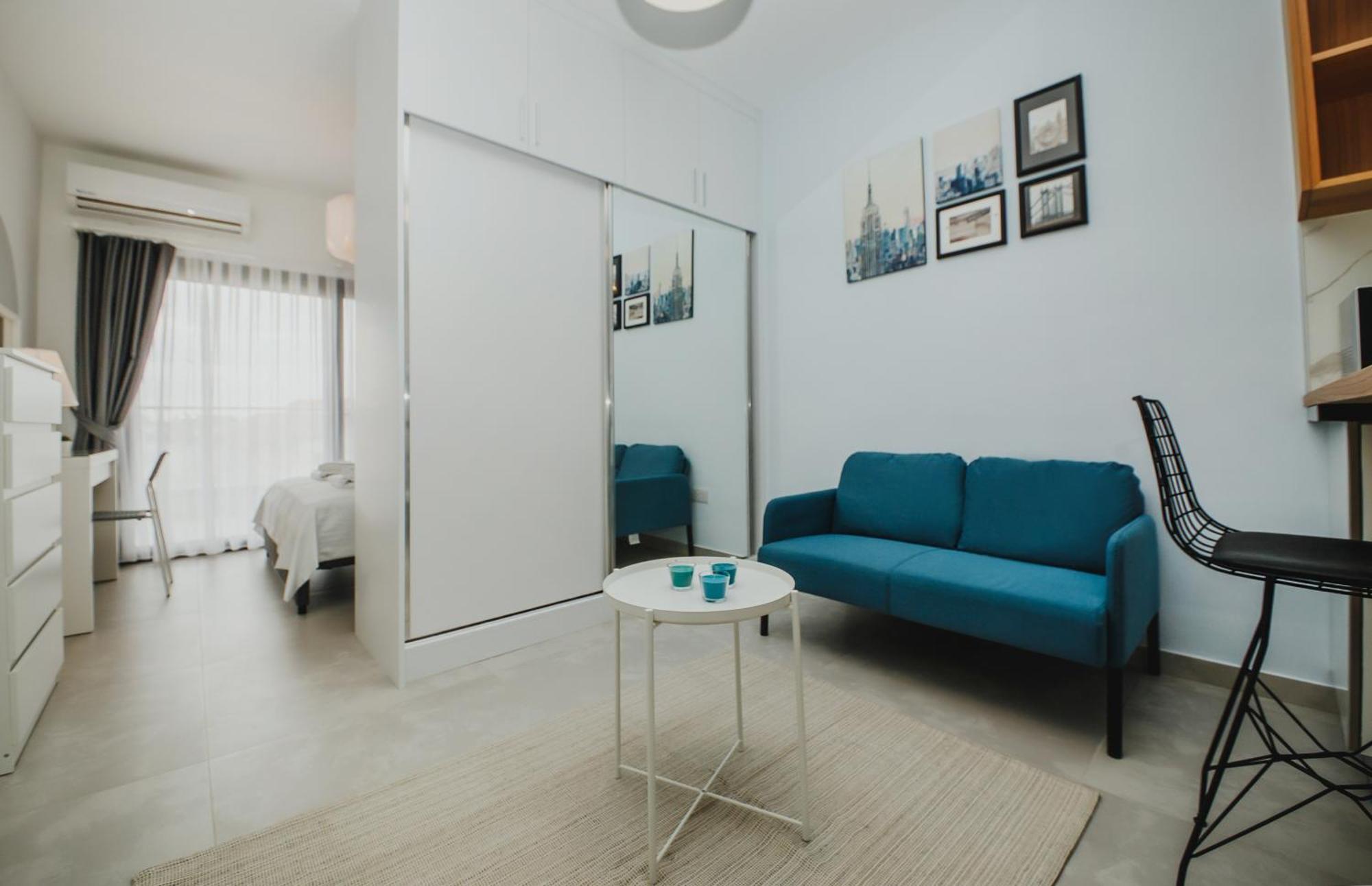 Caesar Blue Seaside Luxury Apartments Gastria Екстериор снимка