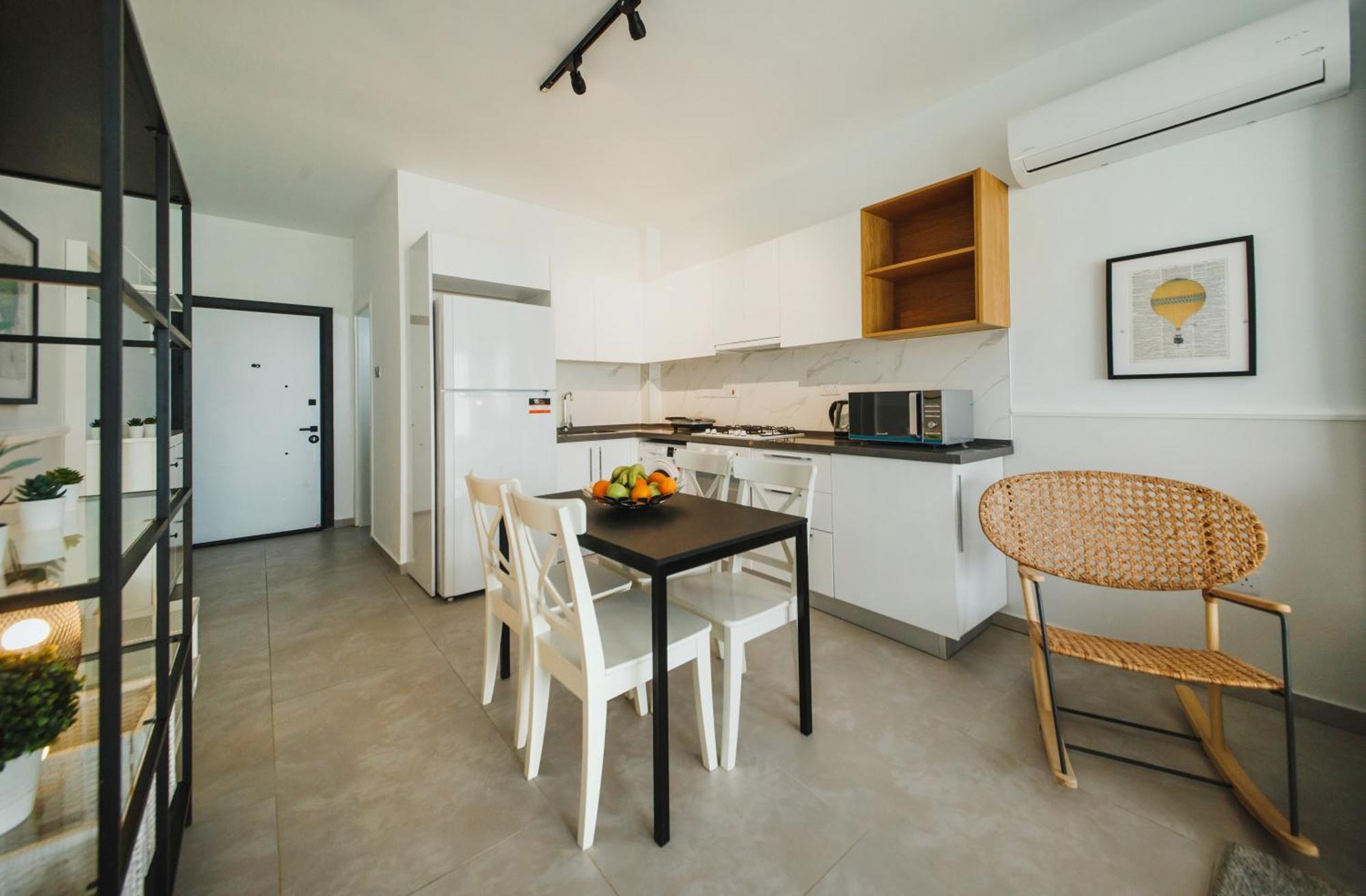 Caesar Blue Seaside Luxury Apartments Gastria Екстериор снимка