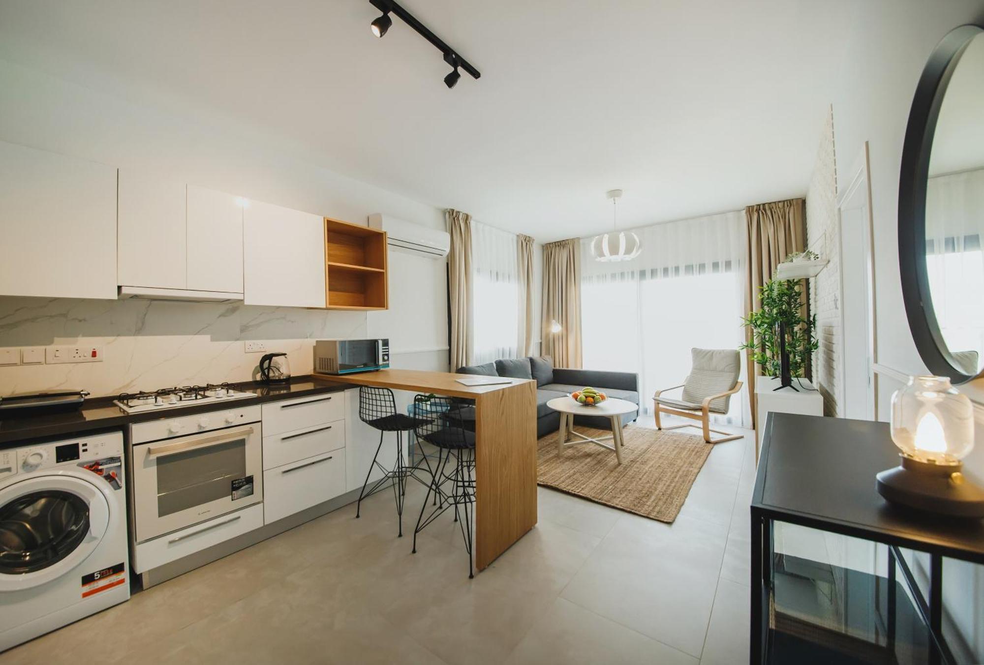 Caesar Blue Seaside Luxury Apartments Gastria Екстериор снимка