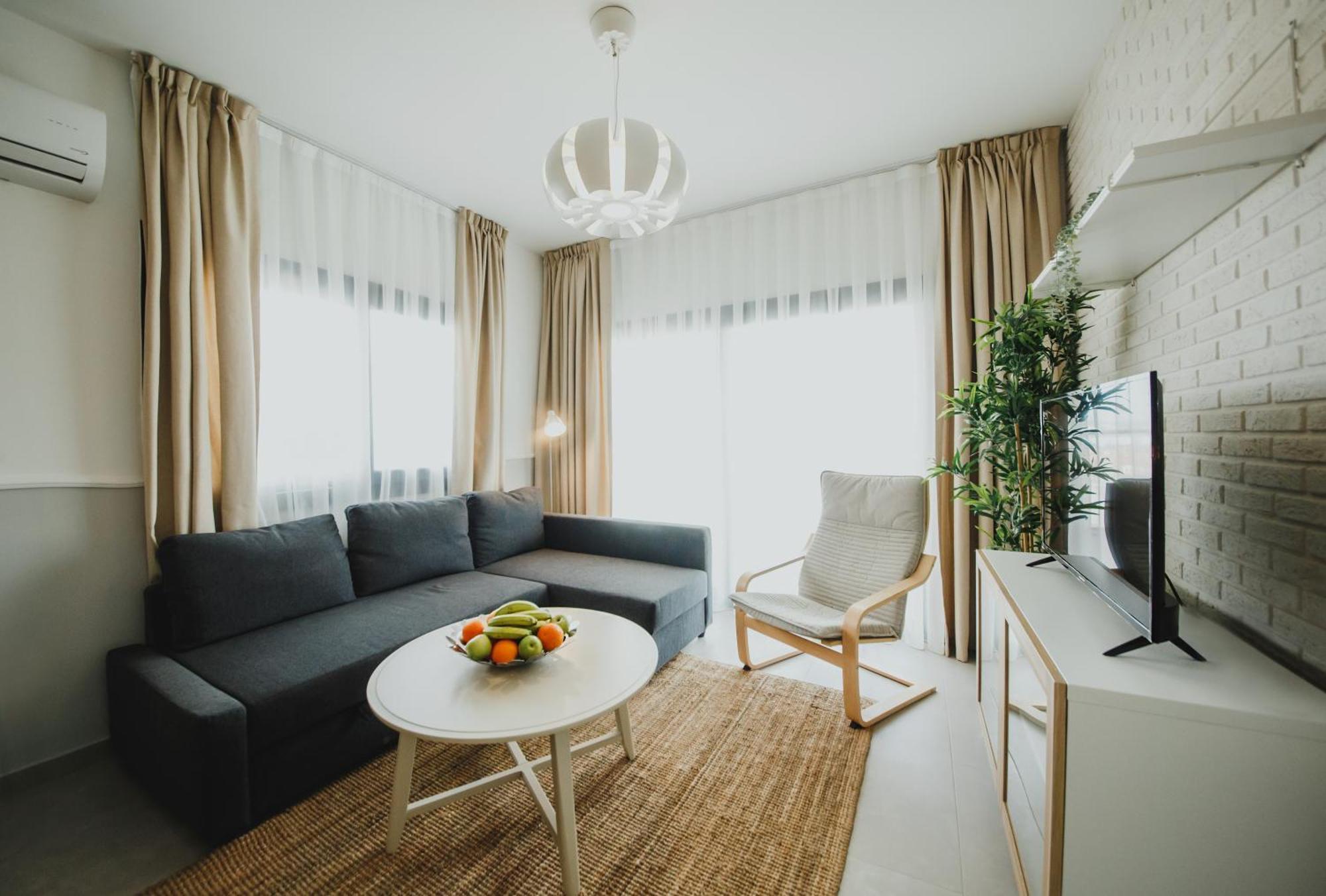 Caesar Blue Seaside Luxury Apartments Gastria Екстериор снимка